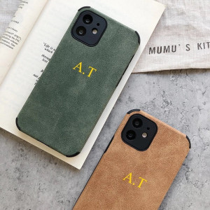 Zamszowe etui z personalizacją iphone 12 pro
