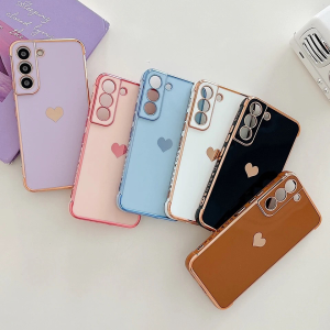 Etui z serduszkiem Iphone 16