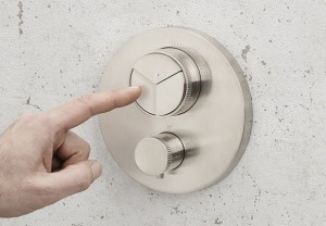 Herzbach PUSH Thermostat-Batterie LIVING iX 3 Verbraucher rund rund Edelstahl, 17.803055.1.09 17.803055.1.09