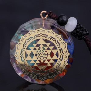 Colier dama orgonic cu 7 chakre pentru protectie energetica si vindecare spirituala cu simbol sri yantra, onuvio®