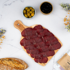 Szynka z daniela dojrzewająca Wędliny Rzemieślnicze 250 g – Zestaw Do Degustacji i Prezentu