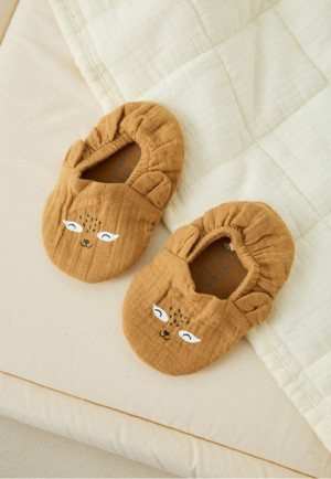 Petit Béguin Chaussons bébé en gaze de coton Gabin