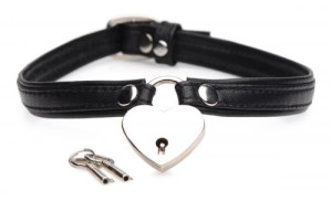 Master Series Heart Lock Collar With Keys - Black