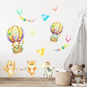 Wandsticker bunte Heißluftballons und tanzende Tiere