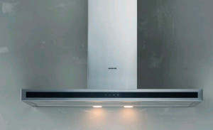 silverline 3173.9.733.03 Cappa Cucina Filtrante A Parete Larghezza 90 Cm Funzione Anticondensa Colore Inox + Vetro Nero - 3173.9.733.03