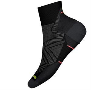 Smartwool Womens Run Zero Cushion Ankle Socks, Black M