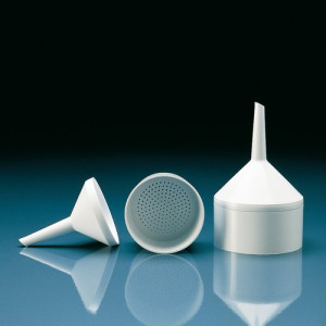 Büchner-Trichter aus PP -Filter: 55 mm / Abmessung xH: 60 x 113 mm / Länge Auslauf: 53 mm / -Löcher: 1 mm / Einheit: 1 Stück