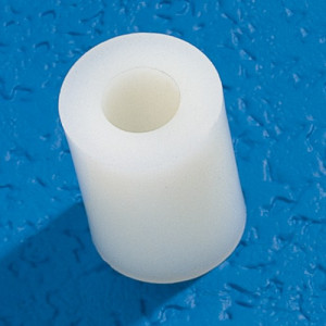 Distanzhülse aus PA (I-: 4,3 mm) d: 4,3 mm / D: 8 mm / L: 25 mm / Einheit: 50 Stück