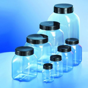 Weithalsflasche aus PVC - quadratisch Inhalt: 200 ml / Ausführung: transparent / Abmessung: 59 x 59 mm / -Hals: 41 mm / Höhe: 87 mm / Einheit: 10 S