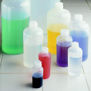 Enghals-Hochschulterflasche aus LDPE Inhalt: 500 ml / Außen-: 76 mm / -Hals: 19 mm / Höhe: 162 mm / Einheit: 5 Stück