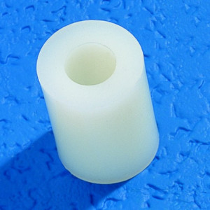 Distanzhülse aus PA (I-: 7,3 mm) d: 7,3 mm / D: 20 mm / L: 16 mm / Einheit: 25 Stück
