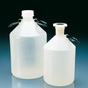 Enghals-Steilbrustflasche aus PP - mit Schraubverschluss Inhalt: 10.000 ml / Außen-: 222 mm / Höhe: 394 mm / Außengewinde: GL63 / Einheit: 1 Stück