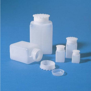 Weithals-Sicherheitsflasche aus LDPE - rechteckig Inhalt: 25 ml / Abmessung: 33 x 32 mm / -Hals: 17 mm / Höhe: 53 mm / Einheit: 10 Stück