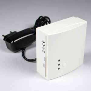 EMPUR Repeater mit Steckernetzteil Spannungsversorgung 5V 1,5m Kabel