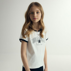T-shirt z nadrukiem - 122 (6-7 lat) - złamana biel - dziewczynki - Reserved - 018HU-01X