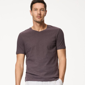 T-shirt regular fit z lnem - M - brązowy - męska - Reserved - 066IS-88X