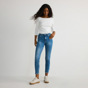 Jeansy slim fit ze średnim stanem - 34 - niebieski - damska - Reserved - 089AO-50J