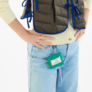 Brelok z zawieszką - ONE SIZE - brązowy - damska - Reserved - 272KJ-98X