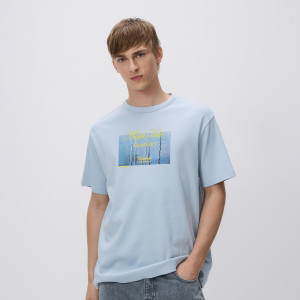 T-shirt comfort z nadrukiem - M - jasnoniebieski - męska - Reserved - 313FP-05X
