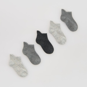 Skarpetki 5 pack - 22/24 - jasnoszary - chłopcy - Reserved - 324IR-09M