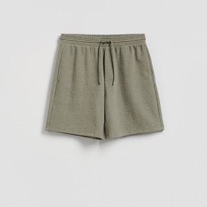 Strukturalne szorty regular fit - L - jasnozielony - męska - Reserved - 325EF-70X