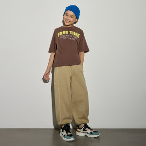Joggery baggy z efektem sprania - 116 (5-6 lat) - oliwkowy - chłopcy - Reserved - 416HK-81X
