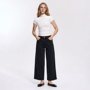 Jeansy wide leg z krótszą nogawką - 48 - czarny - damska - Reserved - 517LC-99J