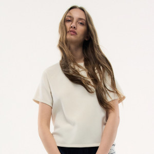 T-shirt z modalem - M - beżowy - damska - Reserved - 565GA-08X