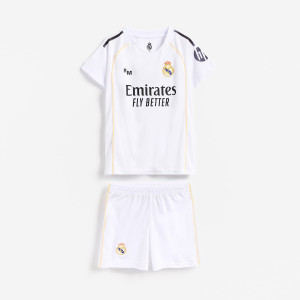 Komplet Real Madrid - 116 (5-6 lat) - biały - chłopcy - Reserved - 584MC-00X