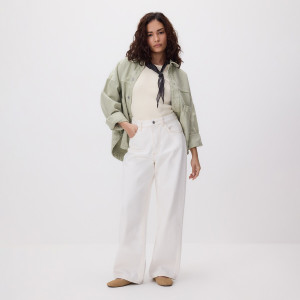 Jeansy wide leg z krótszą nogawką - 32 - biały - damska - Reserved - 706IR-00J