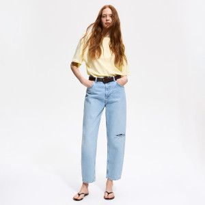 Jeansy mom fit z rozcięciem - 44 - niebieski - damska - Reserved - 863IU-05J