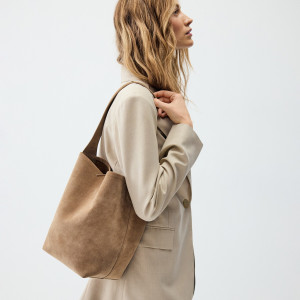 Zamszowa torebka hobo - ONE SIZE - beżowy - damska - Reserved - 899CM-80X