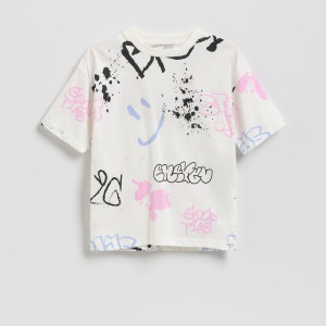 T-shirt z nadrukiem - 146/152 (10-11 lat) - złamana biel - chłopcy - Reserved - 920HR-01X