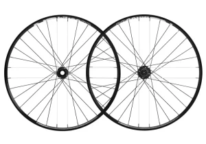 NS Bikes Fundamental Cassette 26" komplet kół MTB | Black