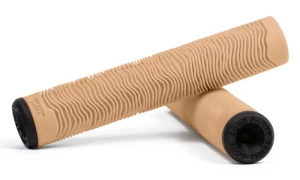 Tilt Topo Two gripy | Sand