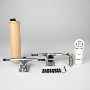 Sushi Undercarriage Kit DLX 5.5 trucki i kółka do deskorolki | Silver