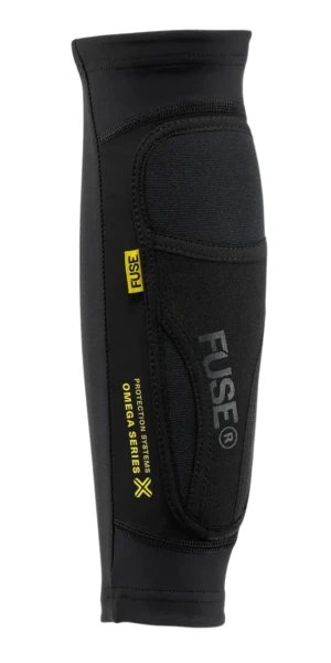Fuse R Omega ochraniacze piszczeli | Black
