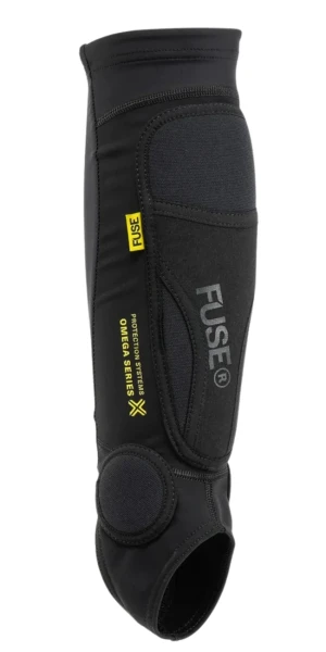 Fuse R Omega Pro ochraniacze piszczeli i kostek | Black