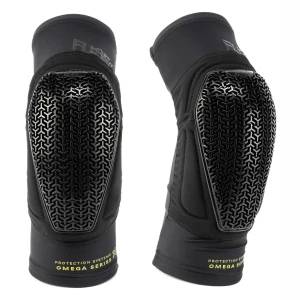 Fuse Omega Pocket ochraniacze kolan | Black