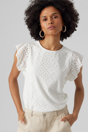 Vero Moda witte dames t-shirt   Ronde hals   Regular fit   Geen zakken   Ajour patroon   Kap mouw Wit M