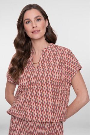 Geisha rode dames t-shirt   V-hals   Regular fit   Zigzag patroon   Korte mouw Rood S