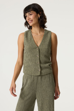 Garcia groene dames vest   V-hals   Regular fit   Structuur patroon   Knoopsluiting   Mouwloos Groen S