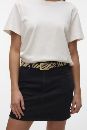 Vero Moda zwarte dames rok   Rinsewash wassing   Regular fit   5-Pocket zakken   Knoop- en ritssluiting   Duurzaam   Regular waist Zwart S