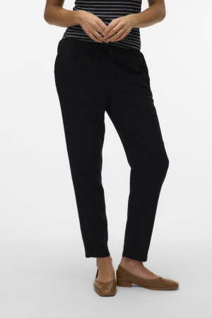 Vero Moda zwarte dames broek   Regular fit   Steekzakken   Elastische boord   Duurzaam   Regular waist Zwart S