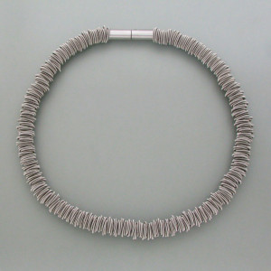 Organisches Collier Stahl - Edelstahl - silber - aktuell - matt