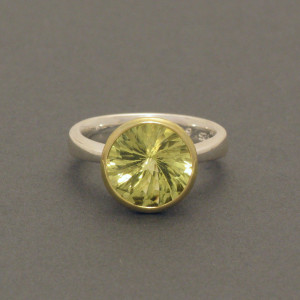 Ring Citrin-Lemoncitrin Kegel - vergoldetes Silber - grün - dezent