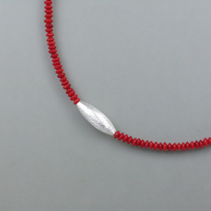 Kette Bambuskoralle, Silber - Schaumkoralle - rot - ausgewogen