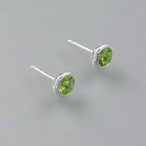 Peridot-Ohrstecker Silber - grün - edel