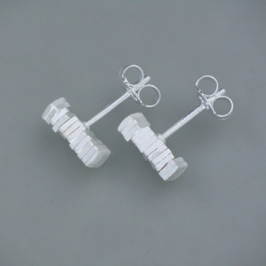 Ohrstecker Plättchen kurz, Silber - ausgewogen - matt