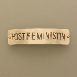 Haarspange "Postfeministin" - Neusilber - gold - aktuell